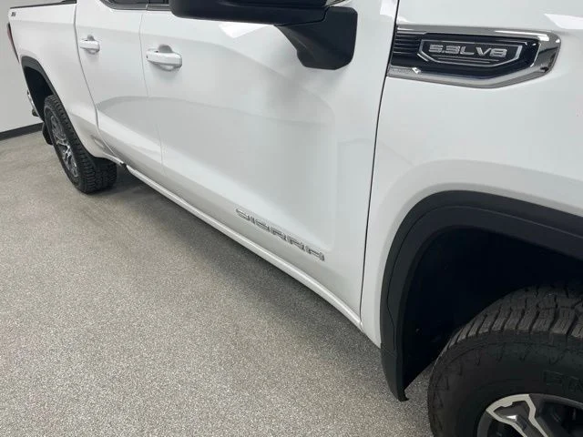 Used 2023 White GMC SLE image 11