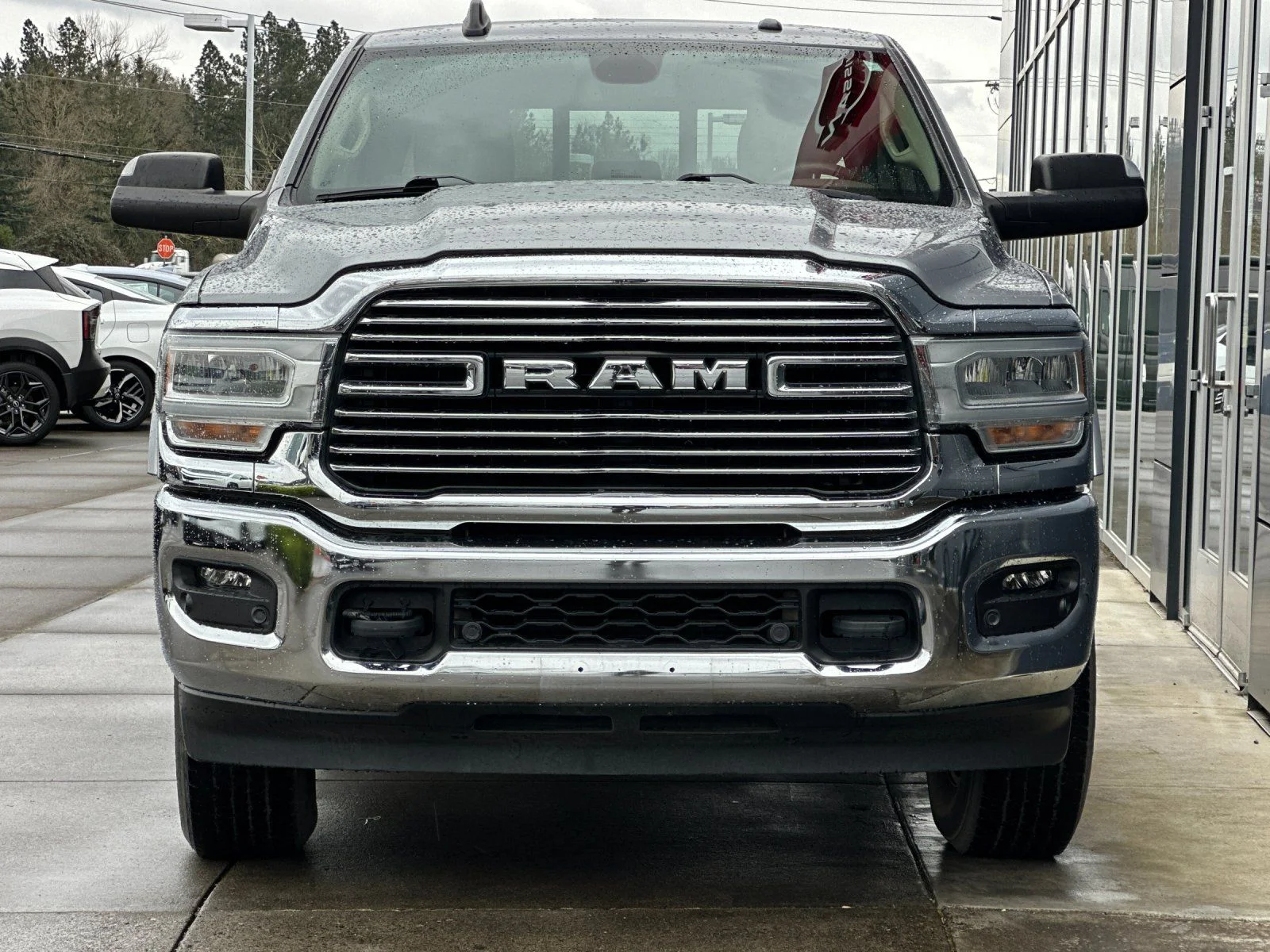 Used 2022 Billet Silver Metallic Clearcoat Ram Laramie image 8