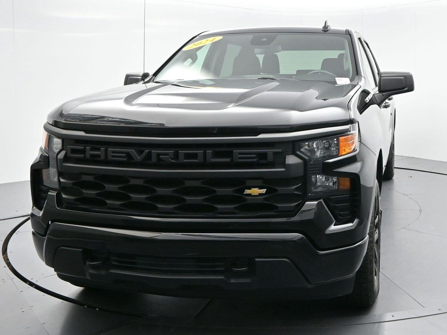 Used 2024 Black Chevrolet Custom image 3