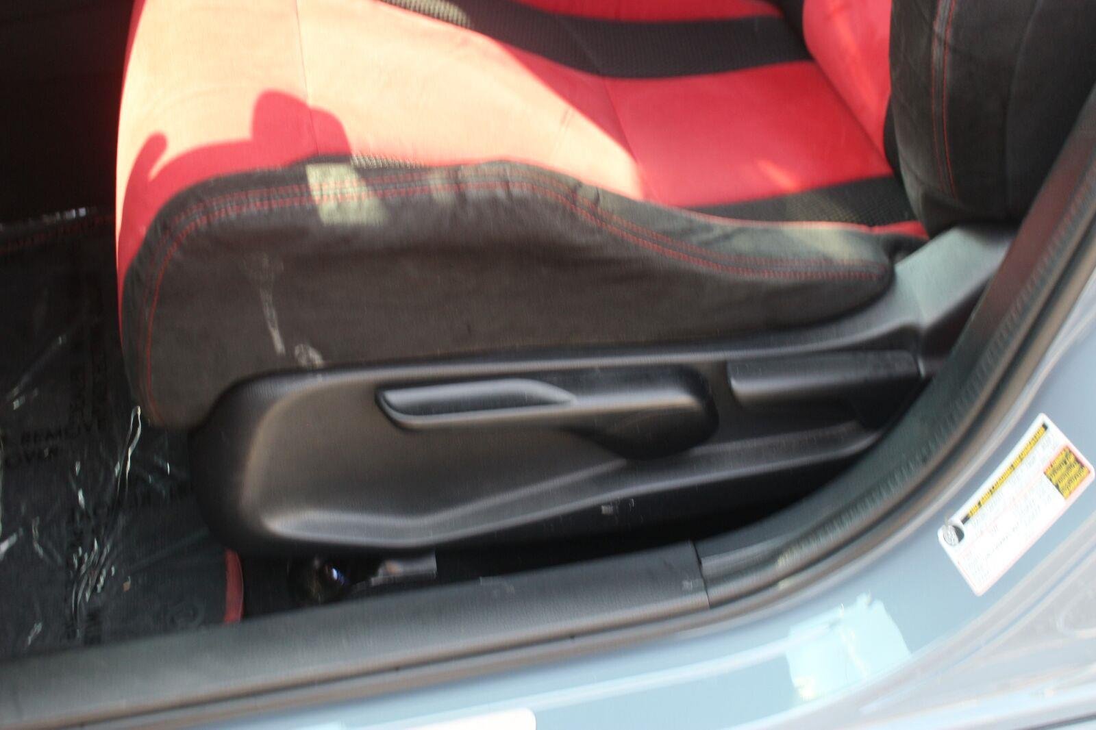 Used 2019 Grey Honda Touring image 19