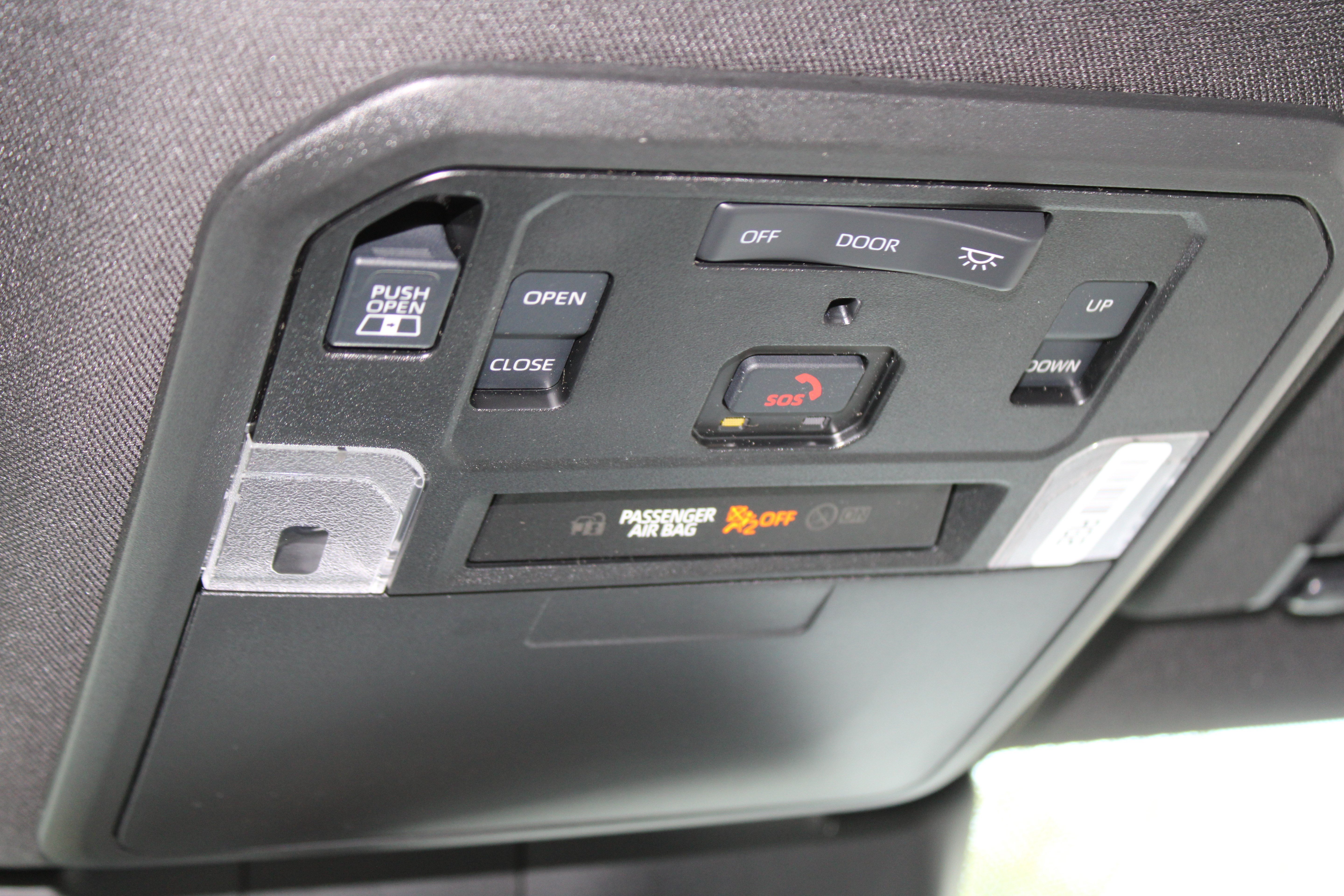 New 2026 Wind Chill Pearl <sup>1</sup> Toyota  Limited image 36