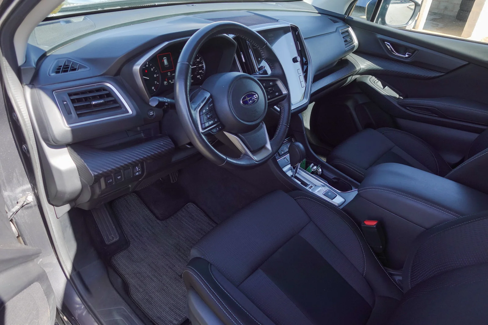 Used 2025 Magnetite Gray Metallic Subaru Premium image 9