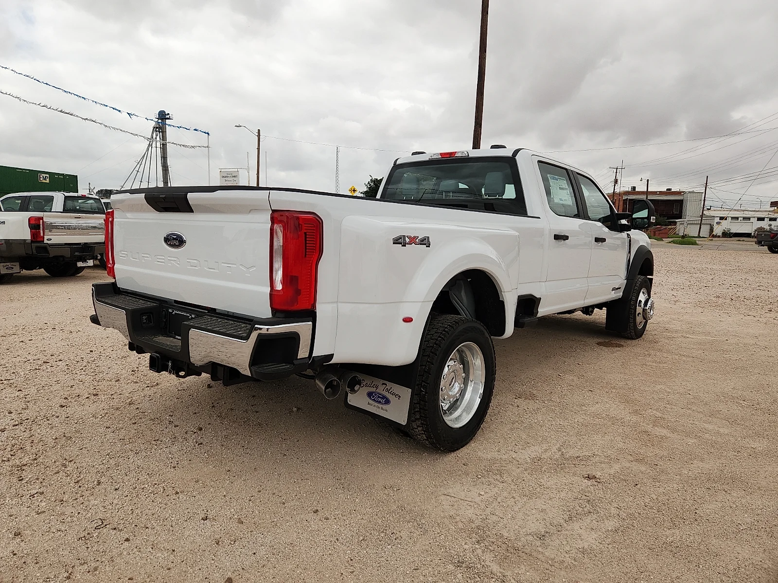 New 2026 Oxford White Ford F-450® XL image 7