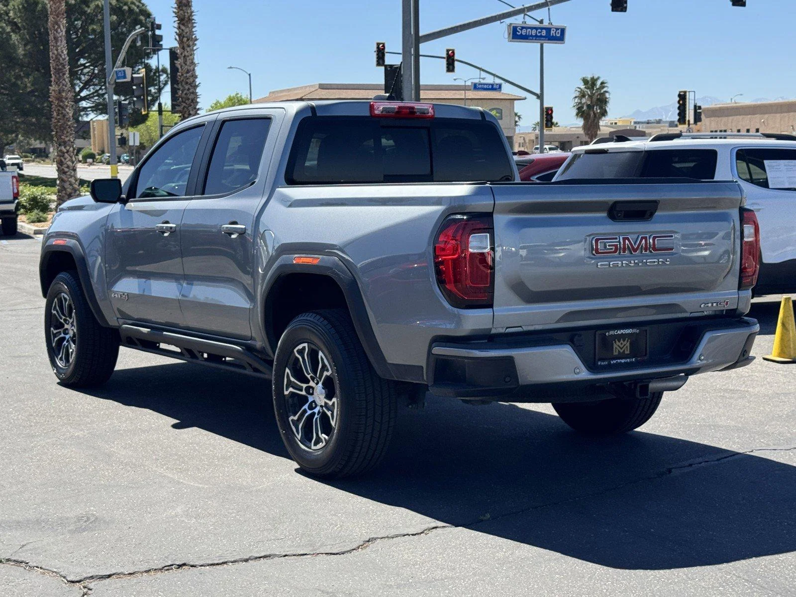 Used 2024 Sterling Metallic GMC AT4 image 4
