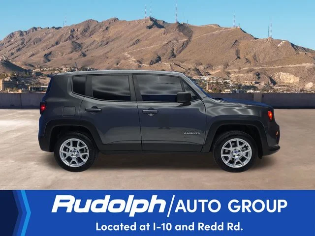 Used 2023 Gray Jeep Latitude image 6