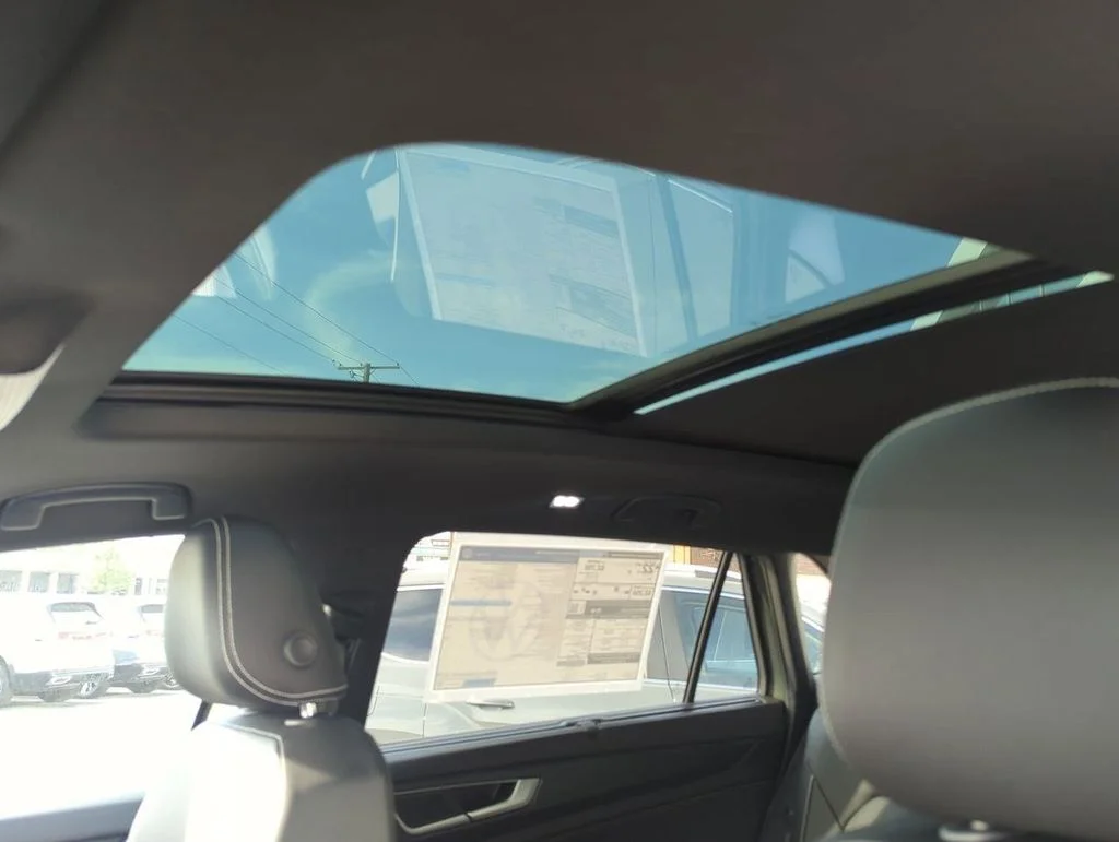 New 2026 Green Volkswagen 2.0T SEL image 18