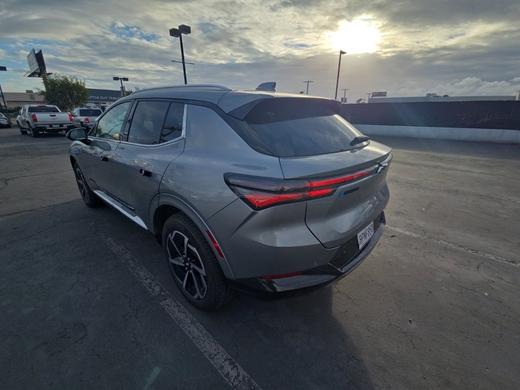 Used 2024 Sterling Gray Metallic Chevrolet LT image 7