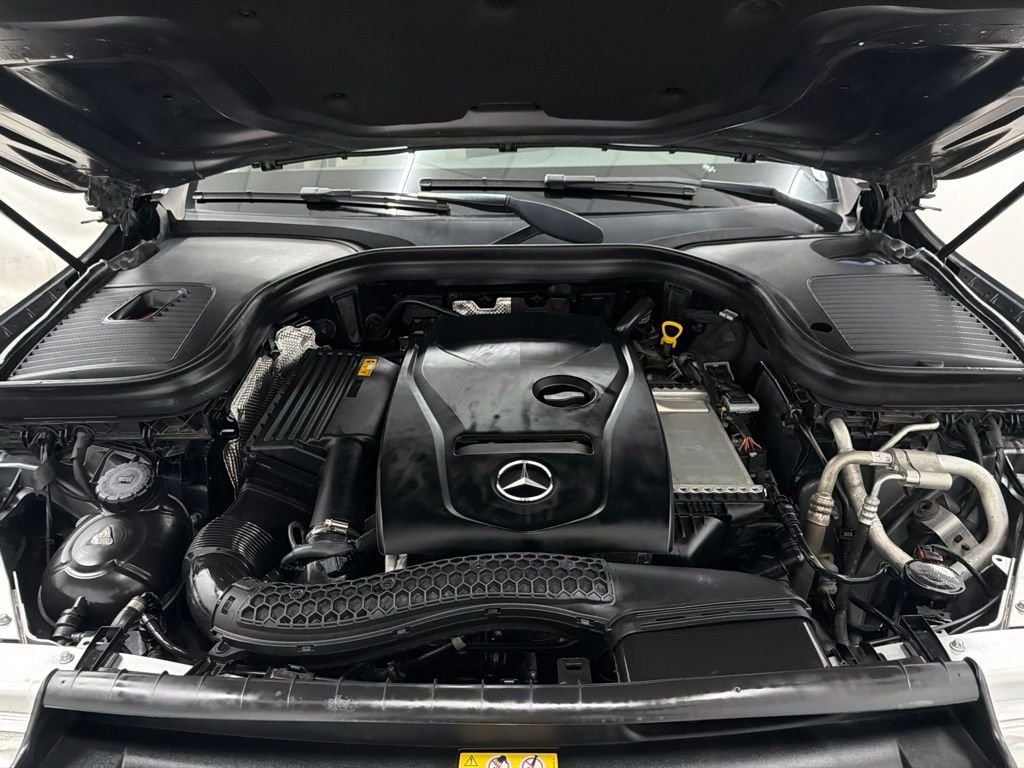 Used 2018 Gray Mercedes-Benz GLC 300 image 31