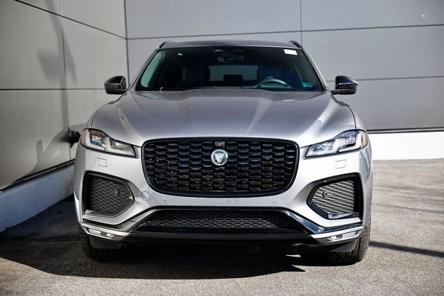 2026 Jaguar F-Pace R-Dynamic S - Photo 8
