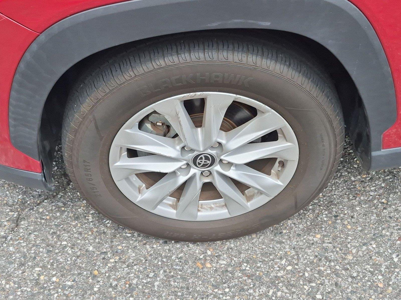 Used 2022 Barcelona Red Metallic Toyota LE image 10