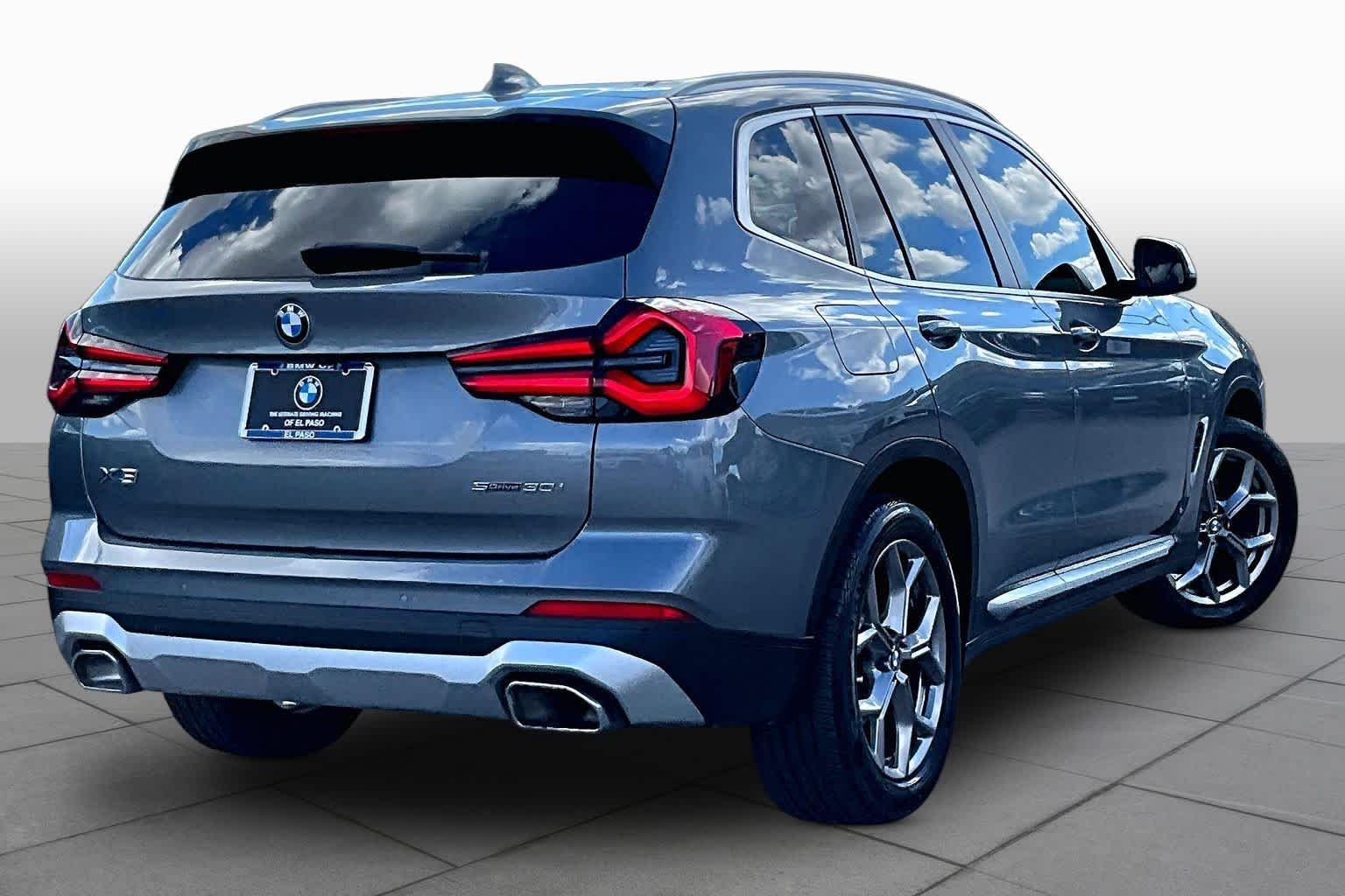 Used 2024 Skyscraper Grey Metallic BMW sDrive30i image 12