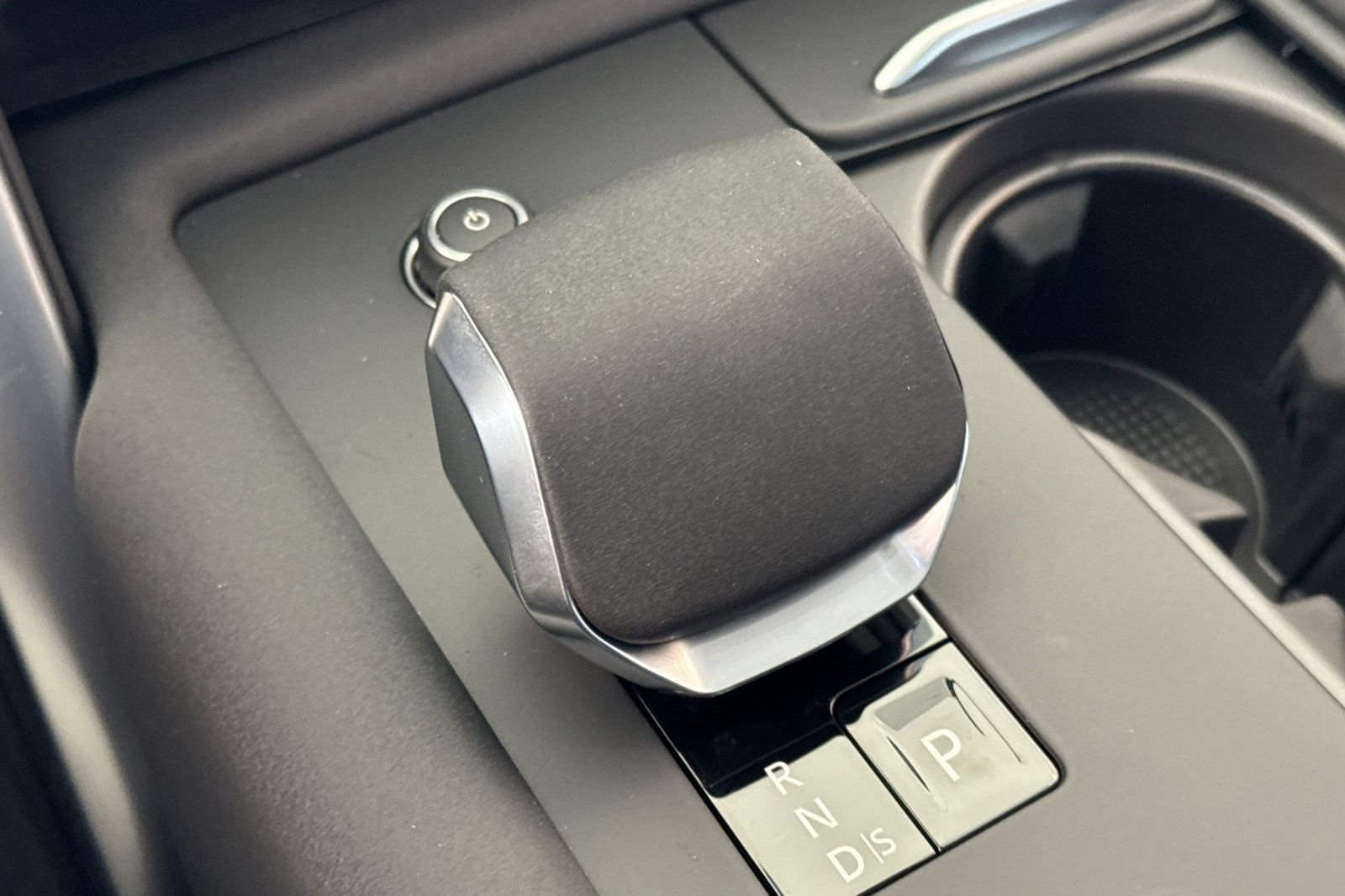 2026 Land Rover Discovery Dynamic SE - Photo 25