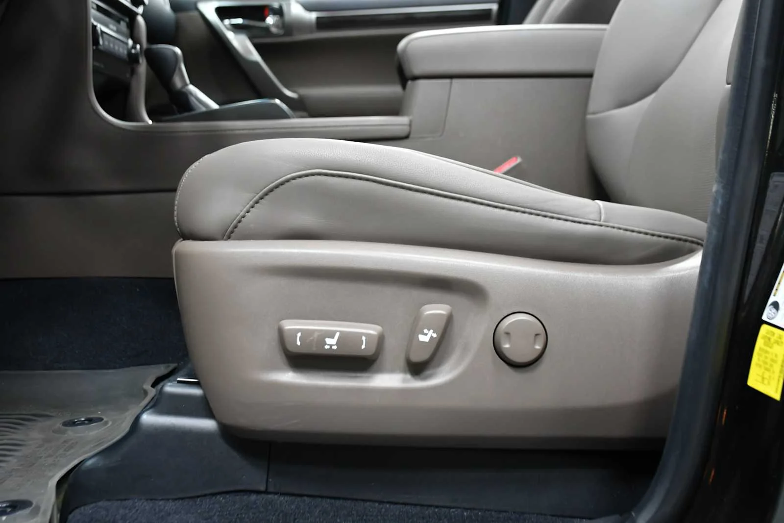 Used 2023 Caviar Lexus Premium image 14