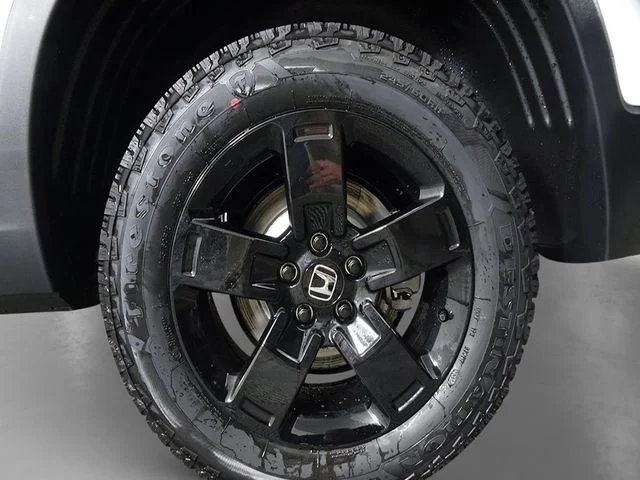 New 2026 Platinum White Pearl Honda Black Edition image 7