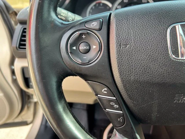 Used 2013 Beige Honda EX-L image 16