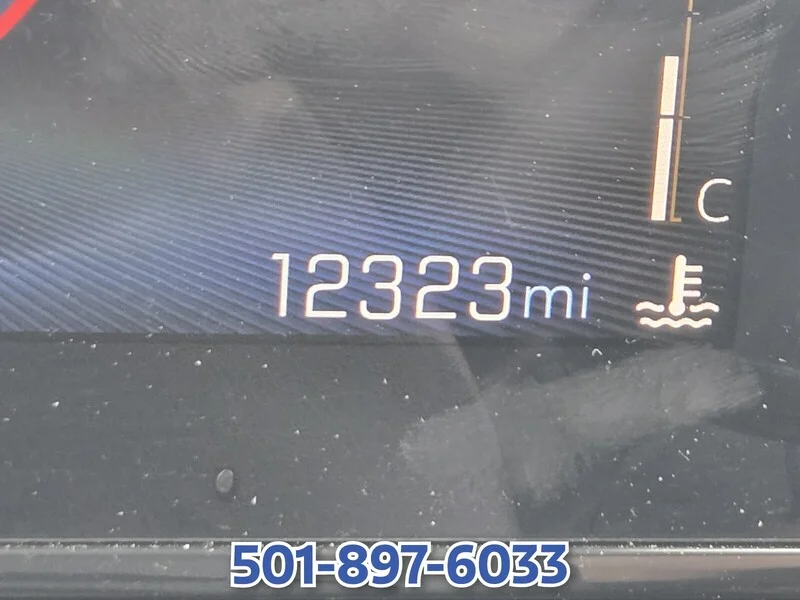 Used 2025 SILVER CHEVROLET FWD 4DR 2RS image 29