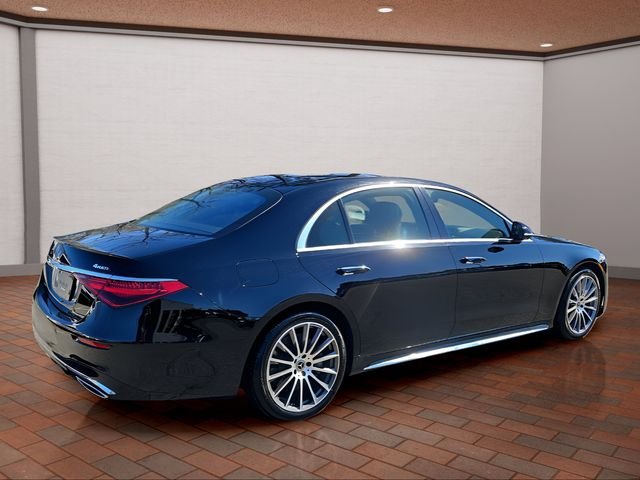 Used 2022 Black Mercedes-Benz S 500 image 3