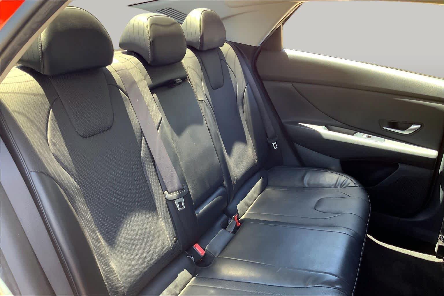 Used 2021 Lava Orange Hyundai Limited image 19