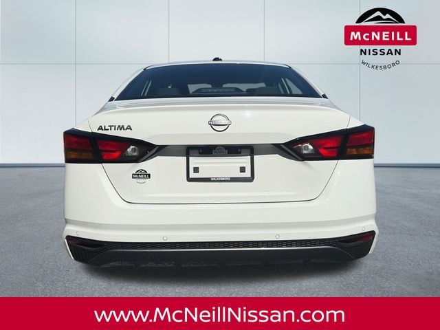 New 2026 White Nissan SV image 7