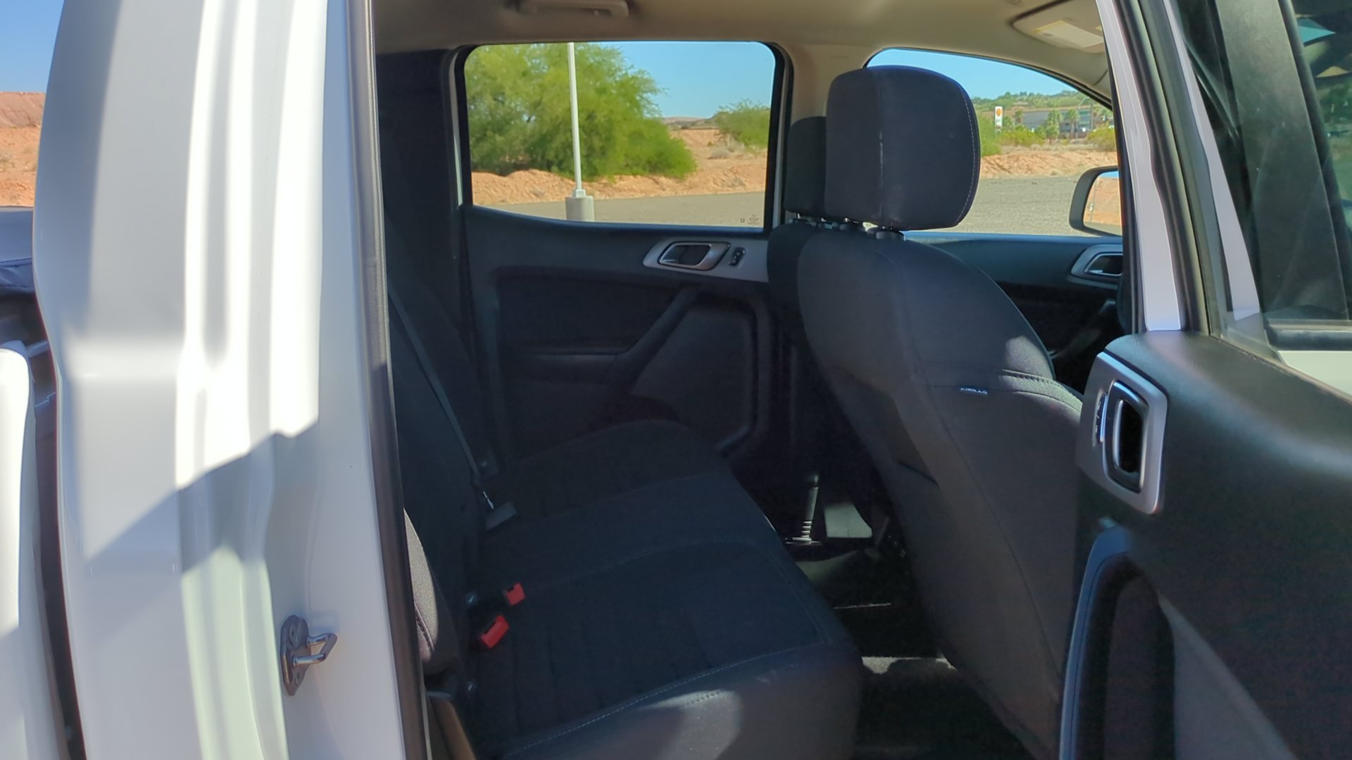 Used 2023 Oxford White Ford XLT image 27