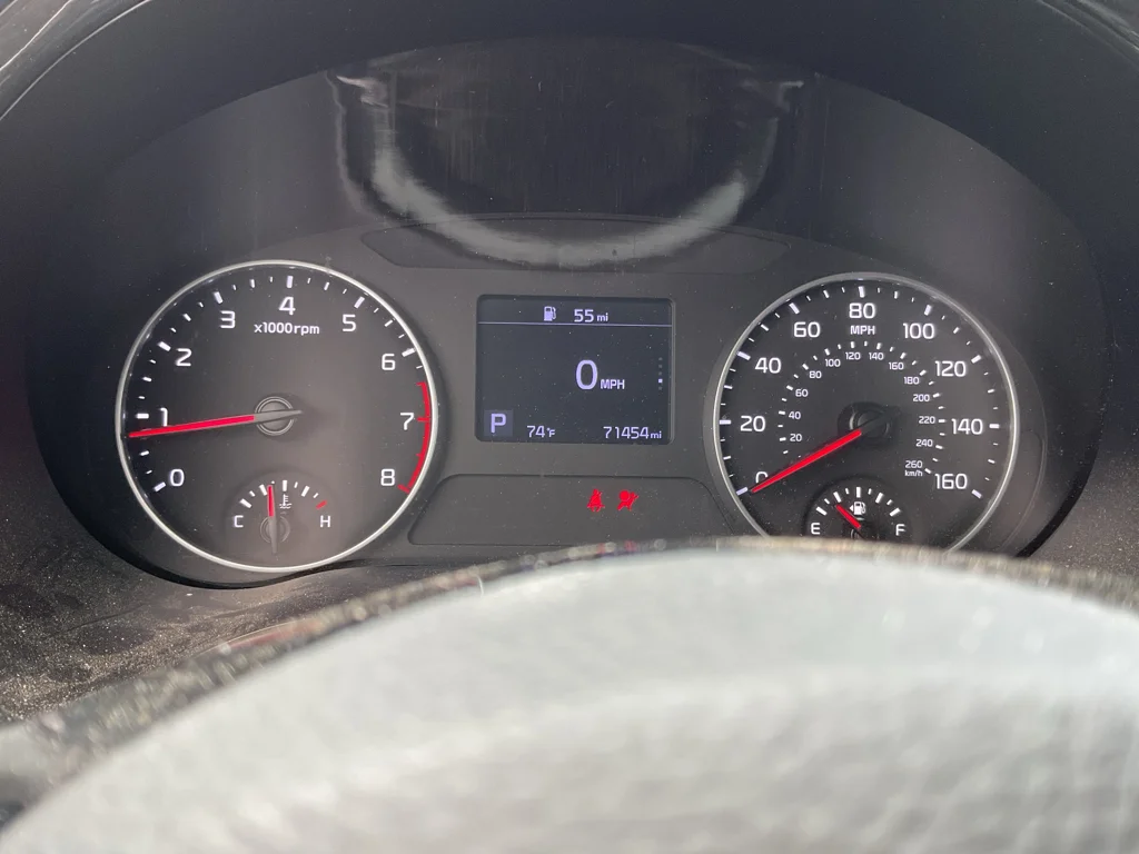 Used 2023 Clear White/Black Roof Kia S image 14
