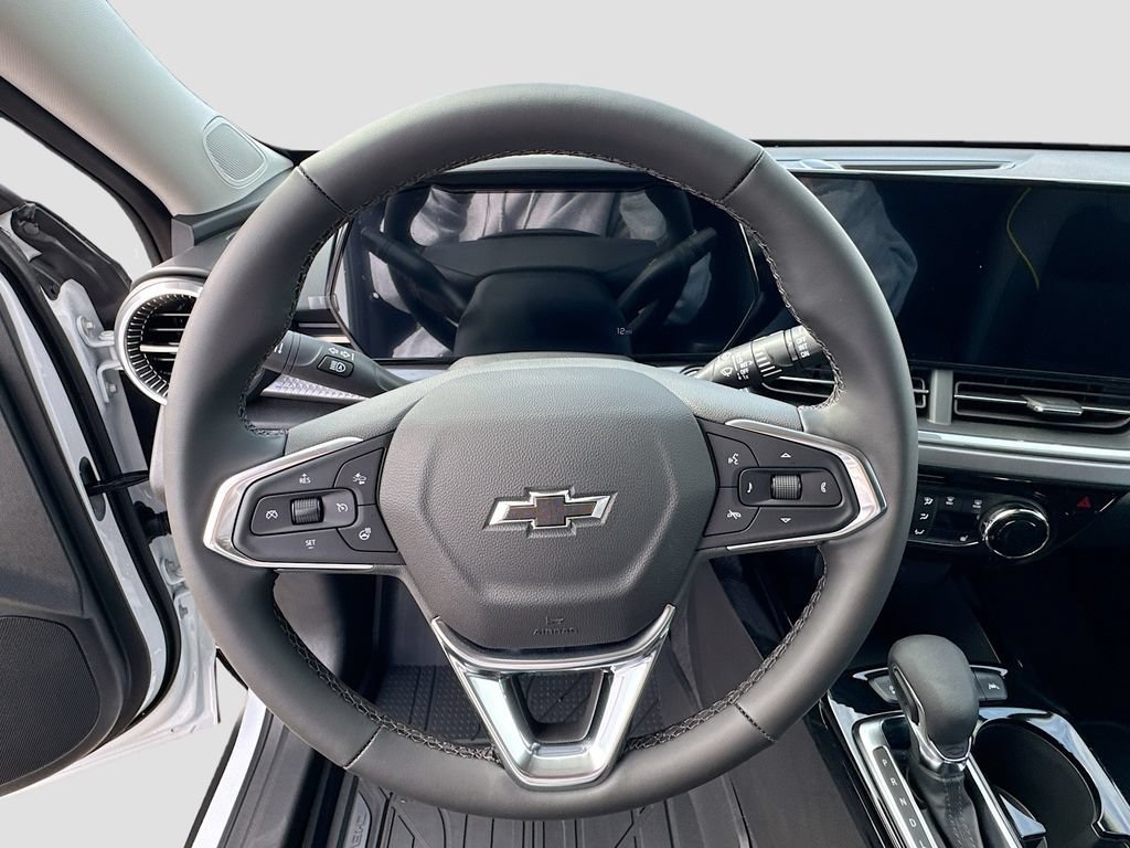 New 2026 Summit White Chevrolet ACTIV image 11