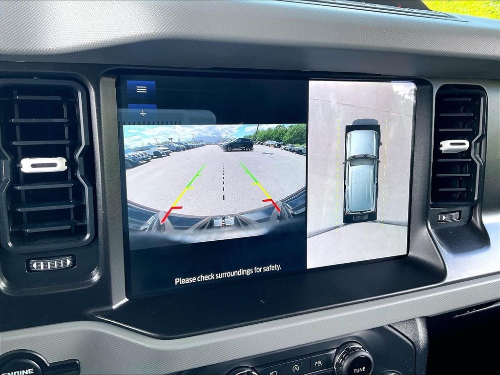 Used 2023 Oxford White Ford Badlands image 18