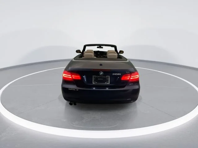 Used 2011 Blue BMW 328i image 5