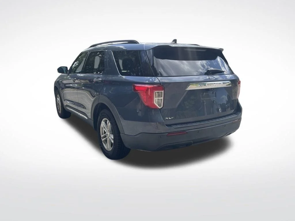 Used 2021 Blue Ford XLT image 3