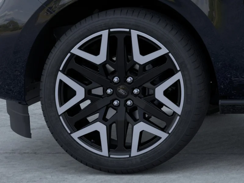 New 2026 Agate Black Ford Platinum image 28