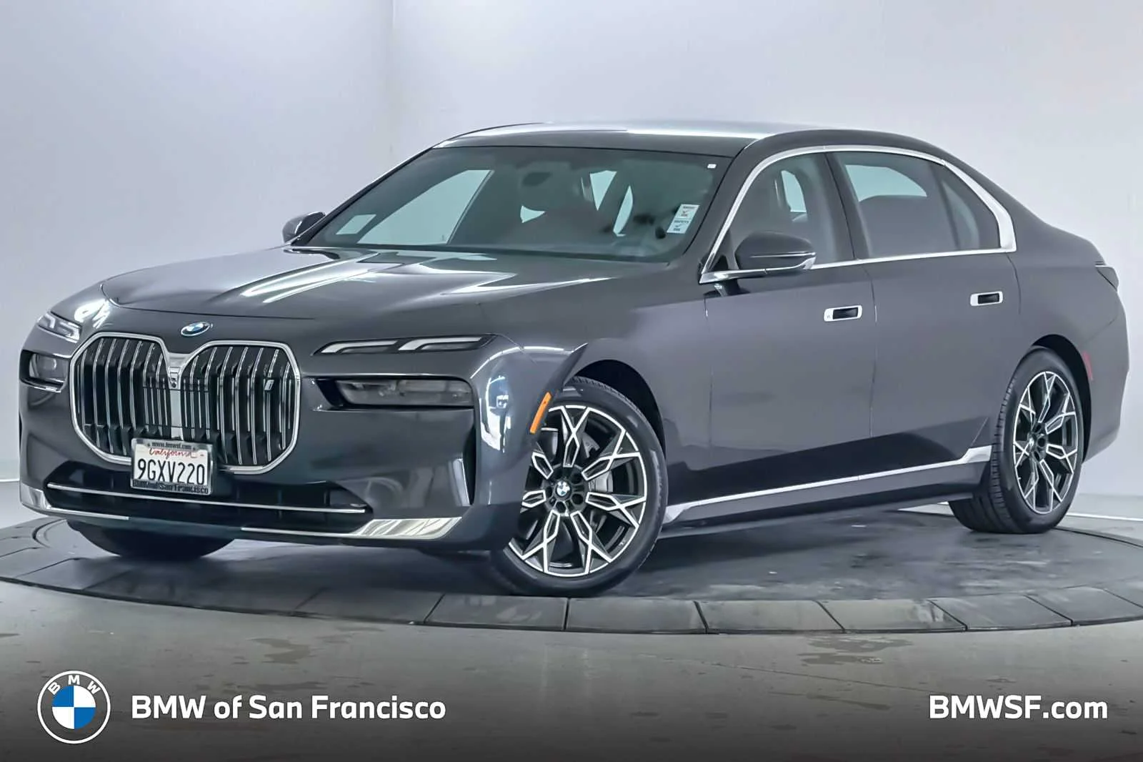2023 BMW i7 xDrive60's photo