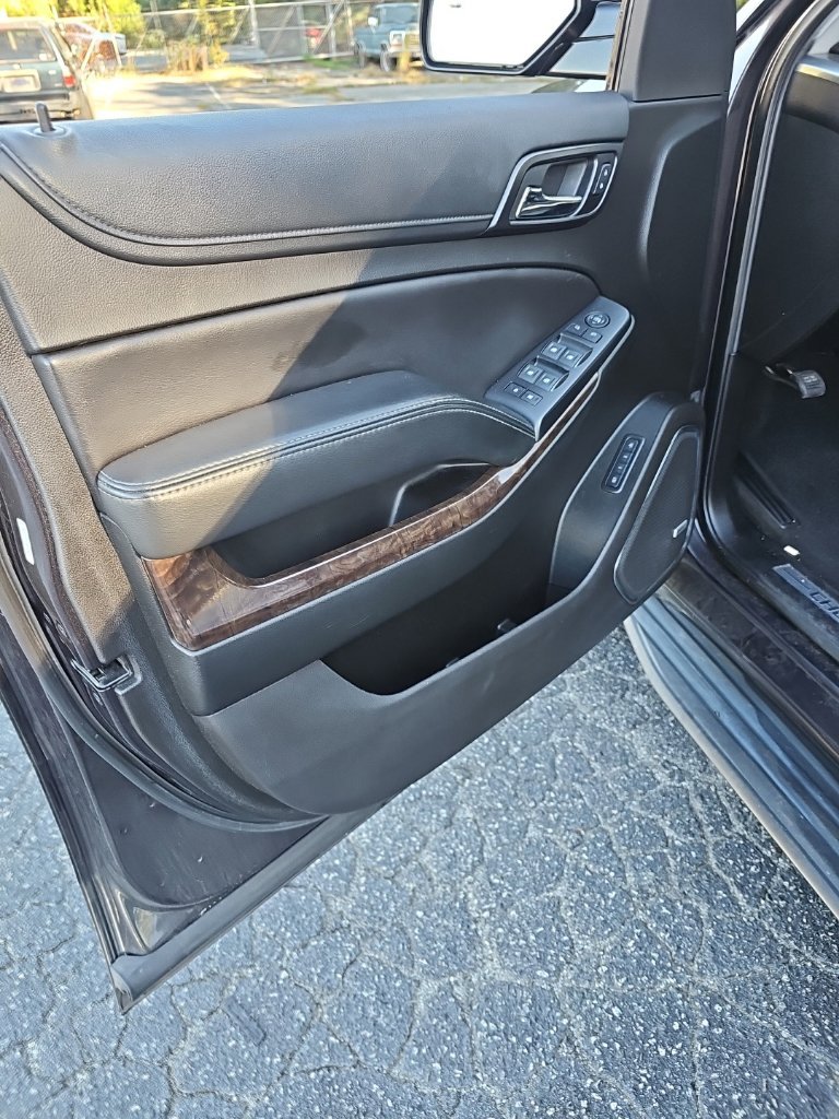 Used 2018 Gray Chevrolet LT image 18