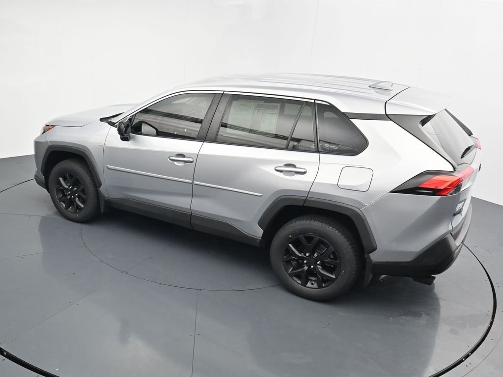 Used 2022 Silver Toyota LE image 32