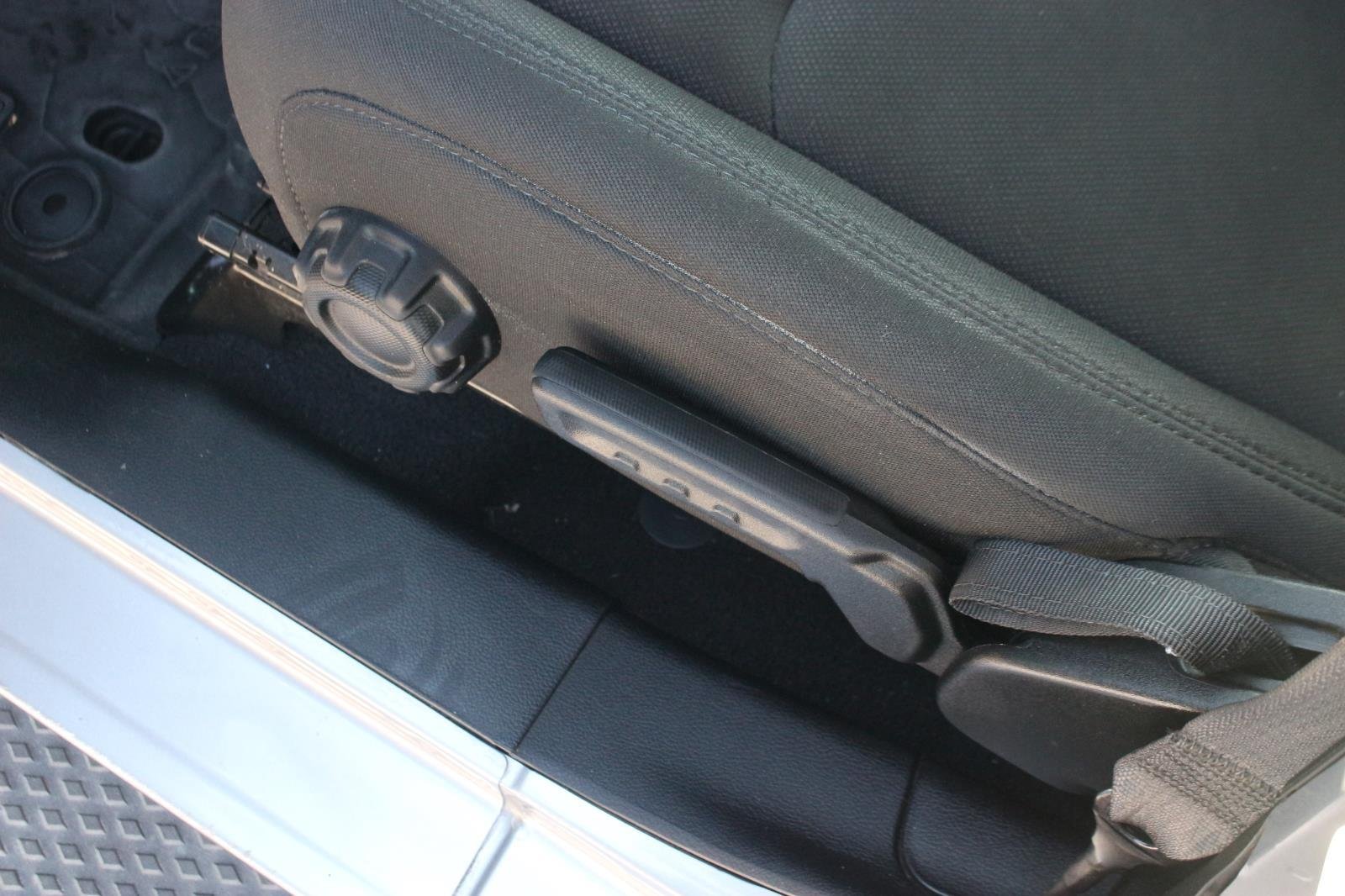 Used 2020 Silver Jeep Sport S image 17