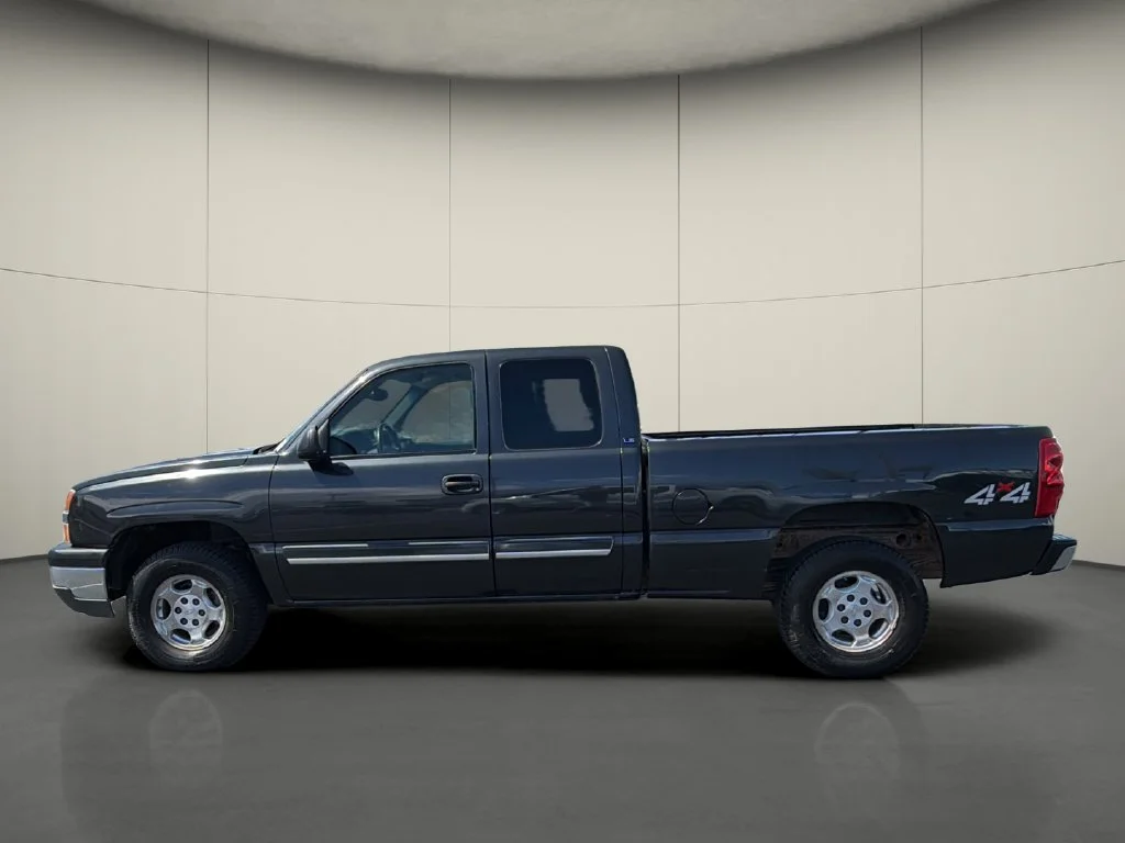 Used 2003 Gray Chevrolet LS image 4