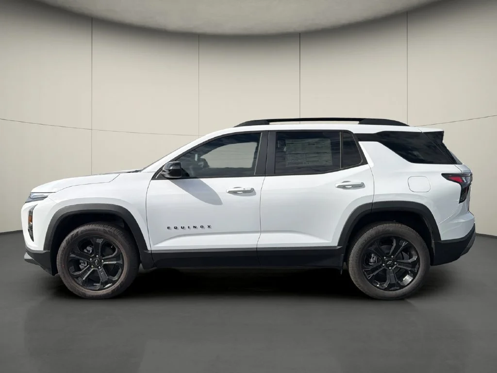 New 2027 Summit White Chevrolet LT image 4