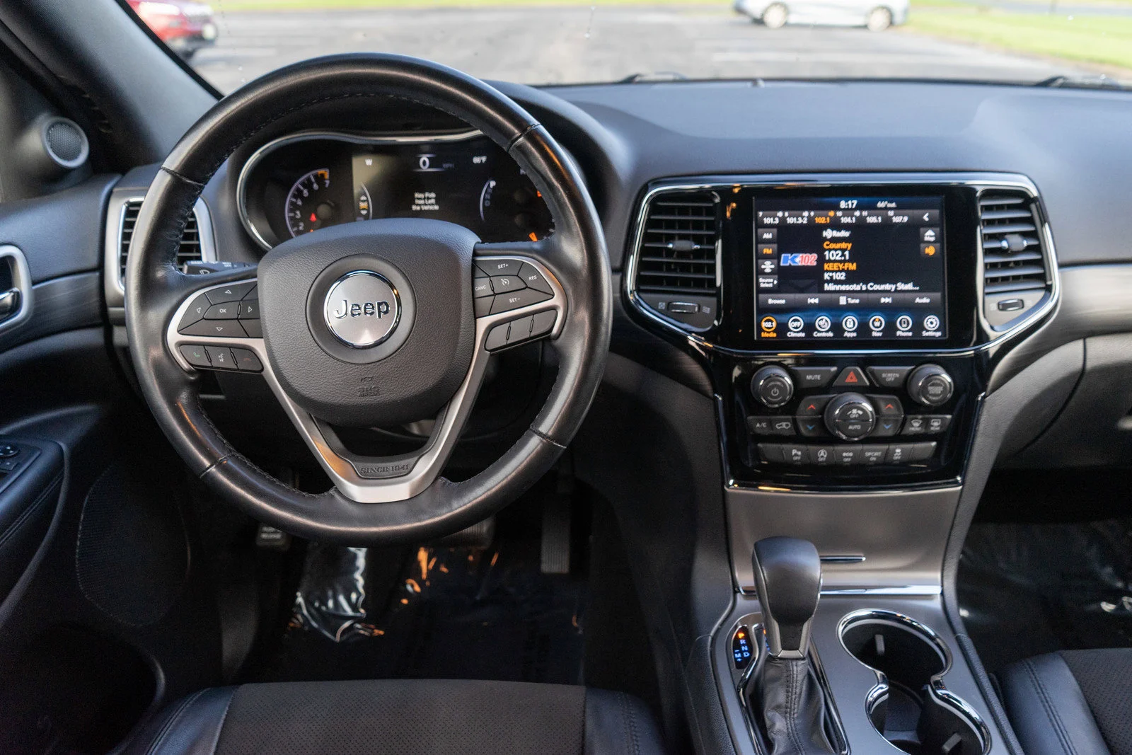 Used 2020 Velvet Red Pearlcoat Jeep Altitude image 13