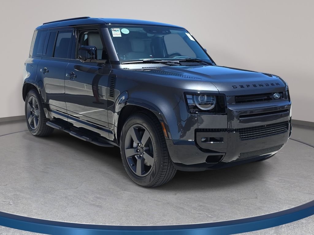 New 2026 Carpathian Grey Land Rover X-Dynamic SE image 3