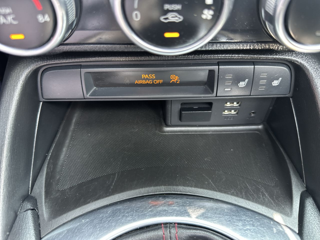Used 2016 White Mazda Grand Touring image 37