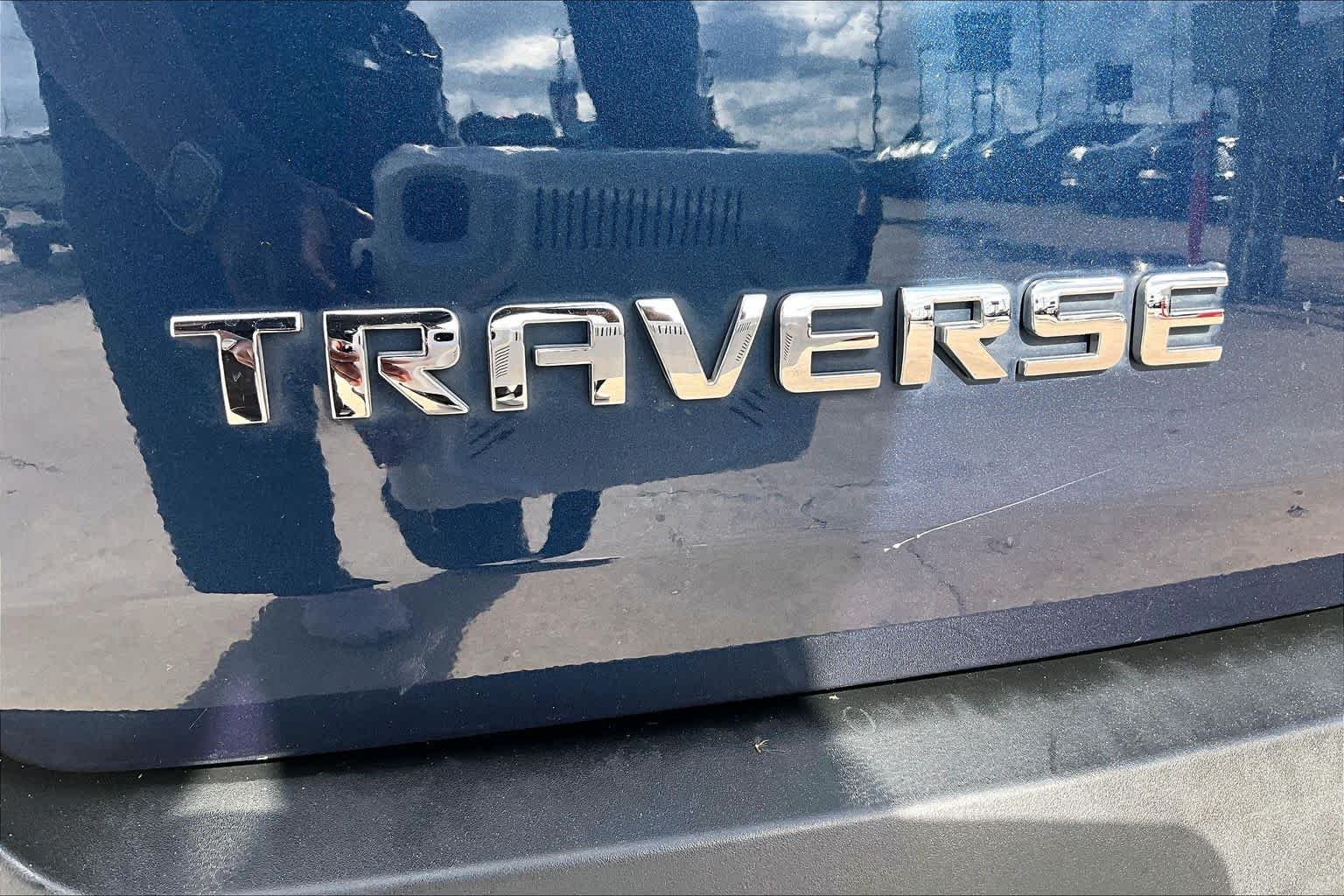 Used 2022 Northsky Blue Metallic Chevrolet LS image 10