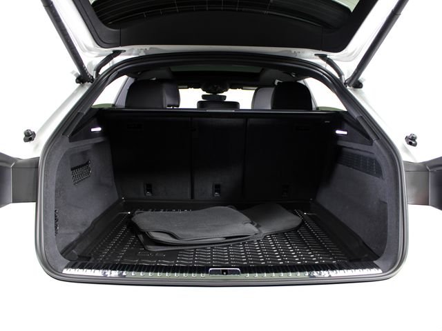 Used 2026  Audi 55 Premium image 26