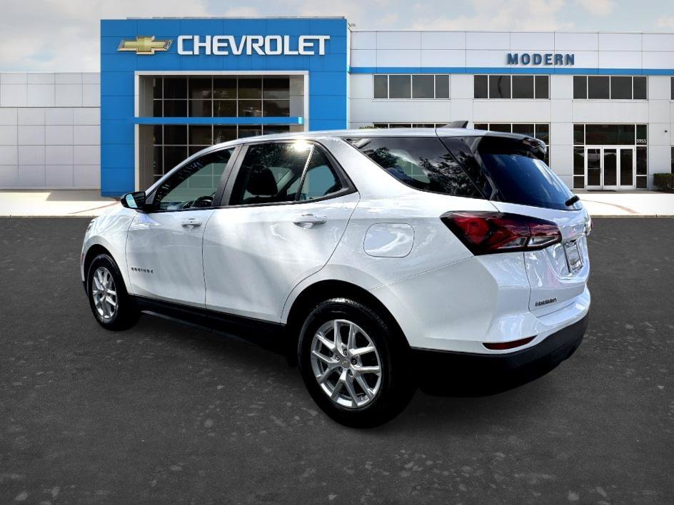 Used 2024 Summit White Chevrolet LS image 3