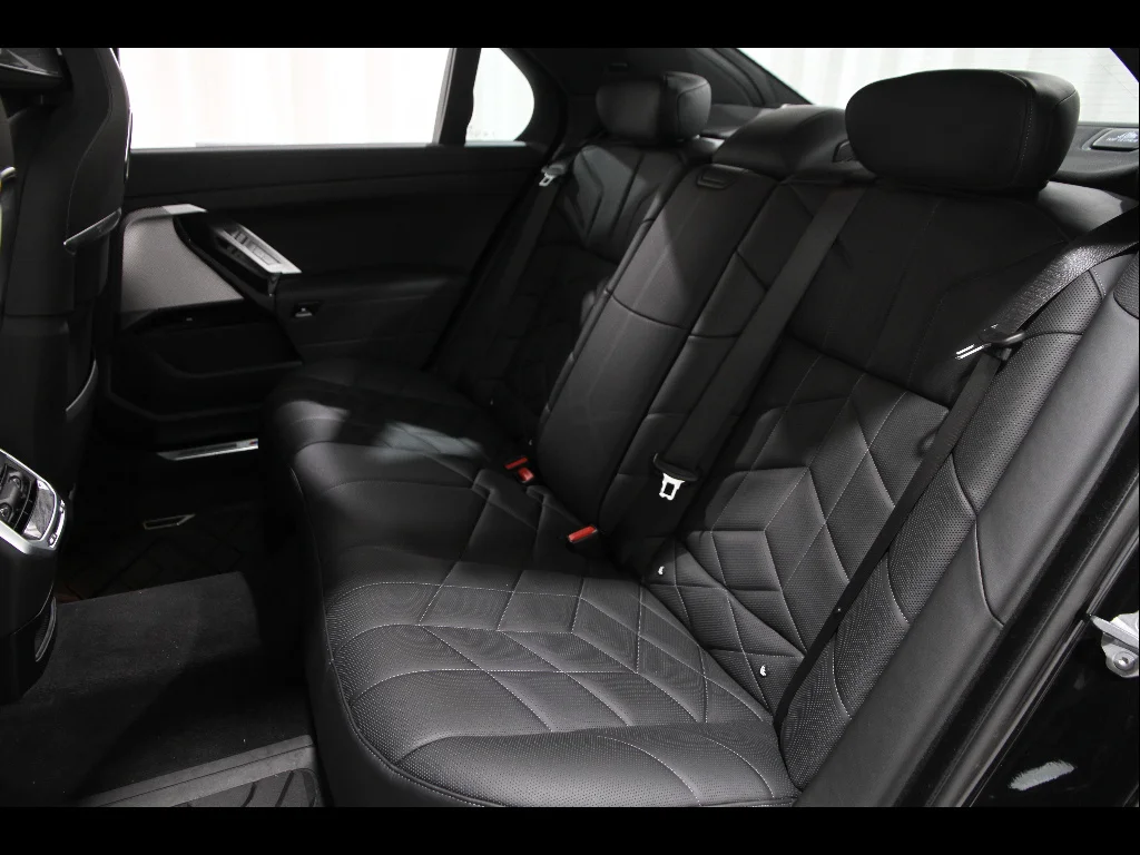 Certified Used 2024 BLACK BMW 760i xDrive image 19