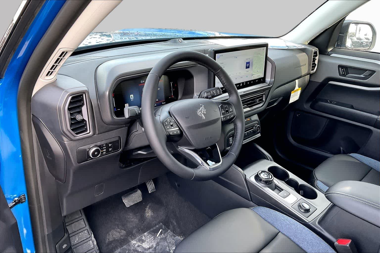 New 2026 Velocity Blue Metallic Ford Outer Banks® image 6