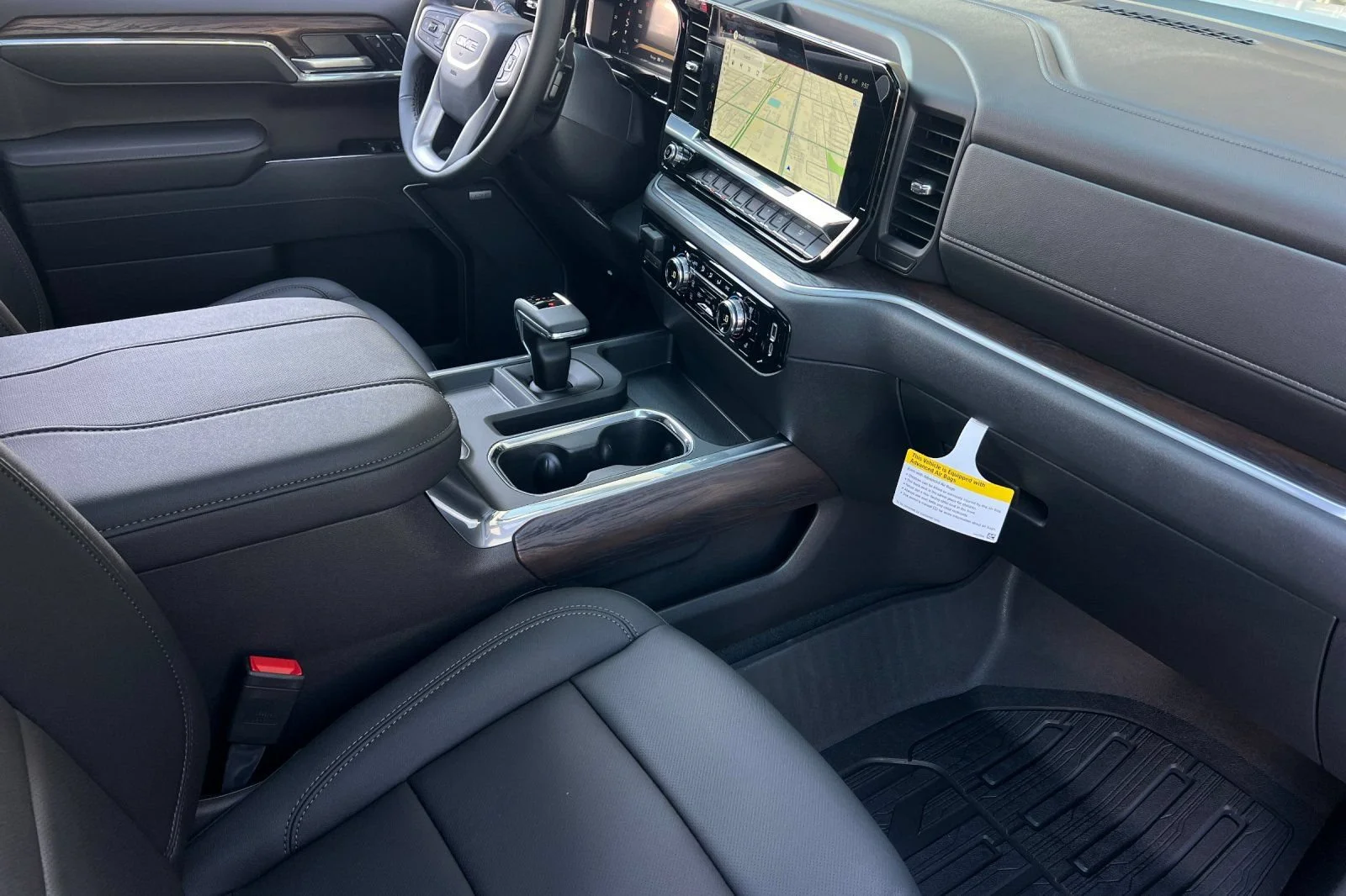 New 2026 Glacier White Tricoat GMC SLT image 16