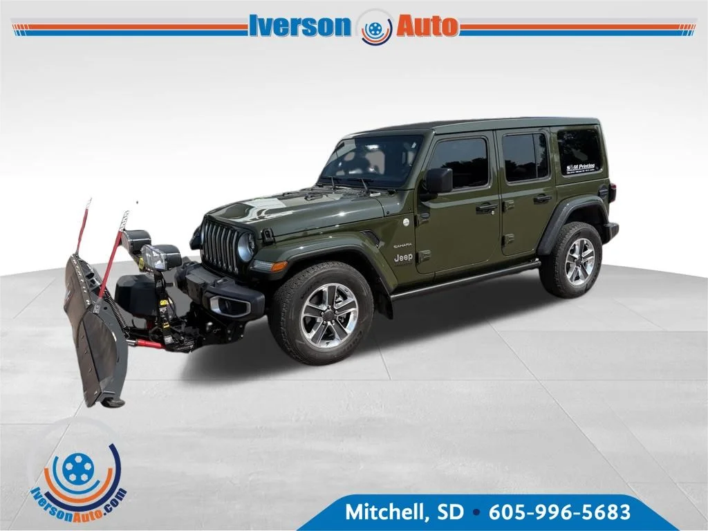 Used 2022 Green Jeep Unlimited Sahara image 3