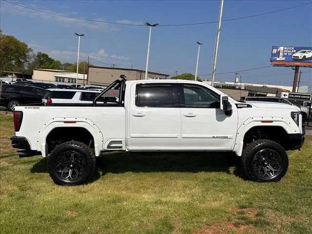2026 GMC Sierra 2500HD AT4 - Photo 12