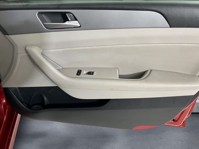 Used 2019 Red Hyundai SEL image 15