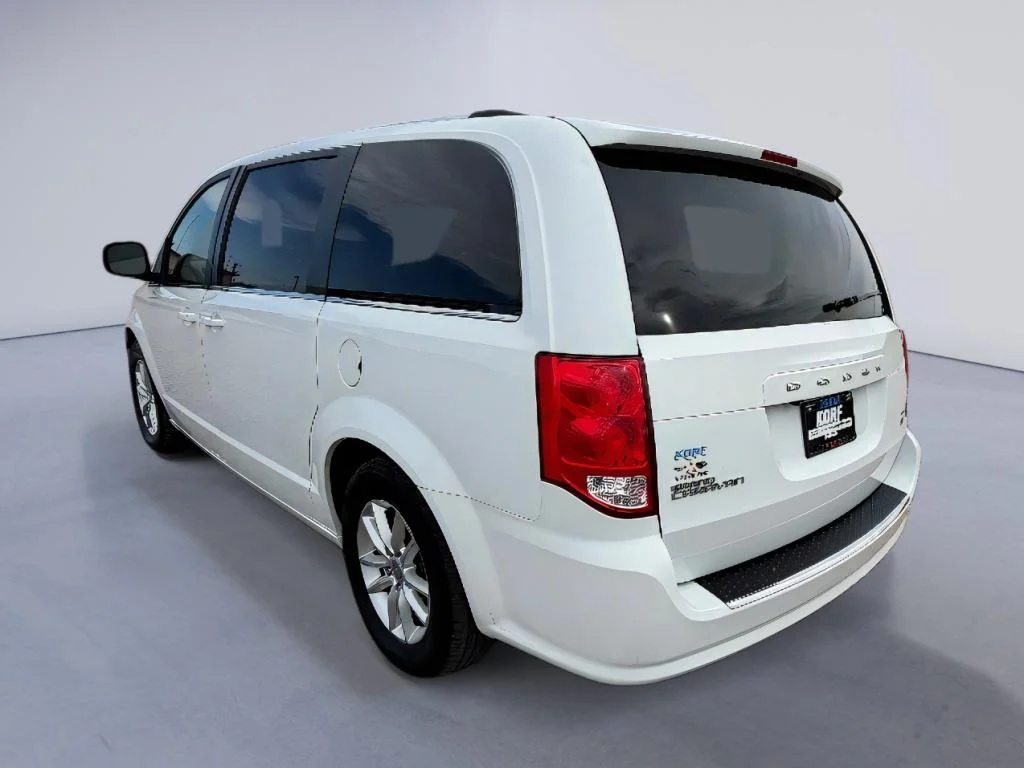 Used 2018 White Knuckle Clearcoat Dodge SXT image 7