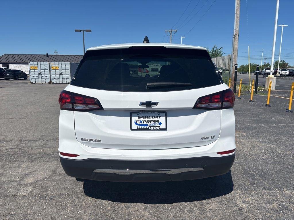 Used 2024 Summit White Chevrolet LT image 6